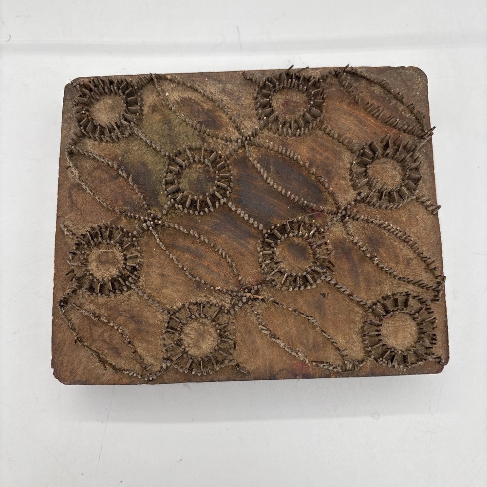 Antique VTG Primitive Wood Floral Pattern Fabric Stamp Printing Block 6" x 5"